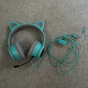 Kids’ Cat Ear Gaming Headphones with LED - Like New